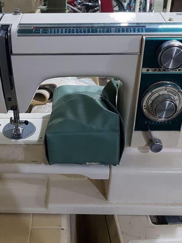 چرخ خیاطی ژانومه ۸۱۳